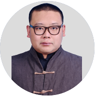 王帅

南京大学文学博士，北京大学中文写作名师，全国MBA联考教育指导委员，会写作分会理事，江苏省考试研究院调研员。